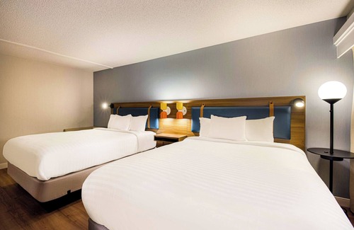 Eastwick Hotel | Make Your Trip More Enjoyable! 3 Posh Units, Close to African American Museum