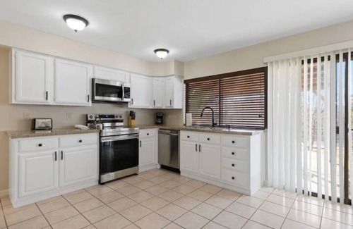 North Central Carrollton House | Make Yourself at Home Carrollton