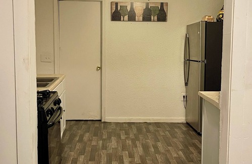 Lorain House | Make yourself at home in this cozy 3 bedroom house and comfortable space.