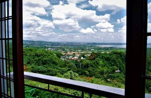 Los Banos House | Makiling Heights PanoramicView Rest House