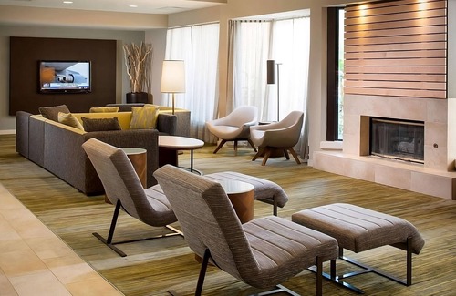 Boca Raton Resort | Making The Best Memories Along The Way! Pets Are Welcome, Free Parking, Pool!