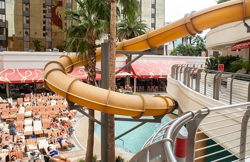 Downtown Las Vegas House | Making The Best Memories Along The Way! Nightly Entertainment!