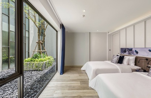 Chang Khlan Hotel | Maladee Rendezvous Hotel Chiang Mai