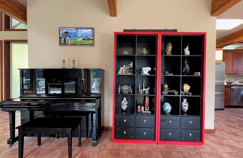 Juan de Fuca Electoral Area House | Malahat unique waterfront three bedrooms villa