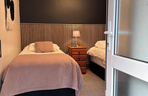 Malahide House | Malahide Guest Rooms