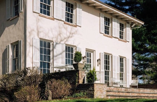 Malden Villa | Malden Sur Hudson - Majestic Estate on the Hudson