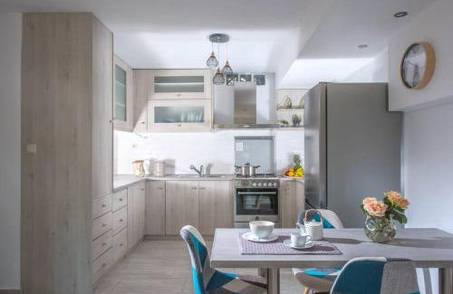 Sissi Apartment | Malena Apartment by 8essentially