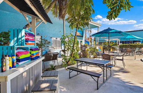 North Redington Beach Hotel | Malibu Resort Motel