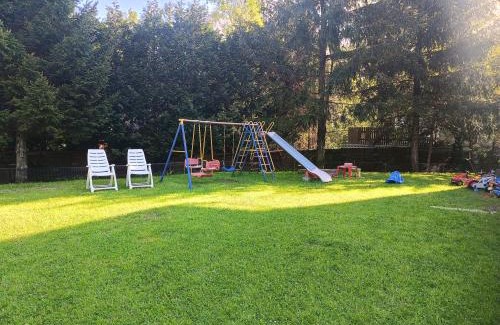 Karpacz Bed & Breakfast | Malinowy Domek