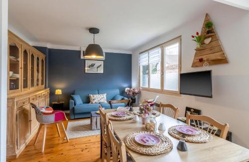 Saint-Julien-de-Lampon House | Maloan, gite avec piscine