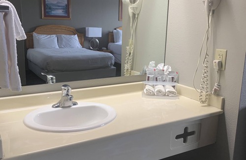 Thayer Hotel | Mammoth Spring Lodge Motel