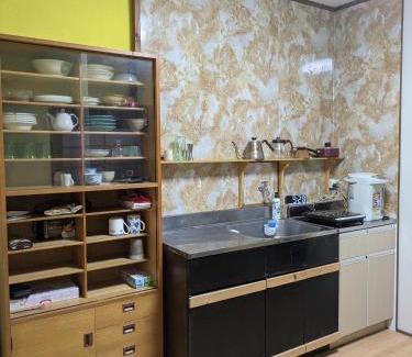 Nikko Bed & Breakfast | Man only B&B KegonFalls
