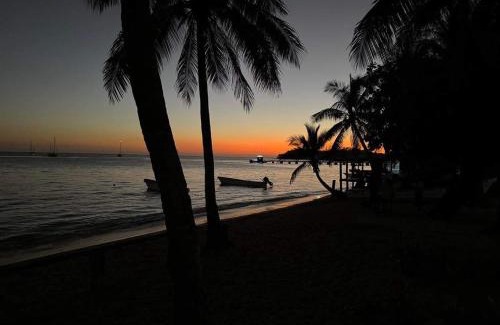 Mana Island Hotel | Mana Lagoon Backpackers