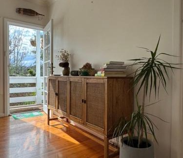 Moruya Heads House | Manaia - A little bach near the beach
