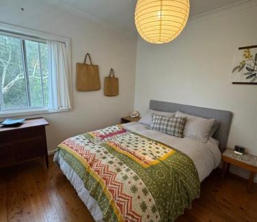 Moruya Heads House | Manaia - A little bach near the beach