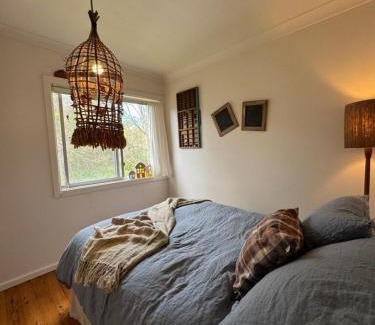 Moruya Heads House | Manaia - A little bach near the beach