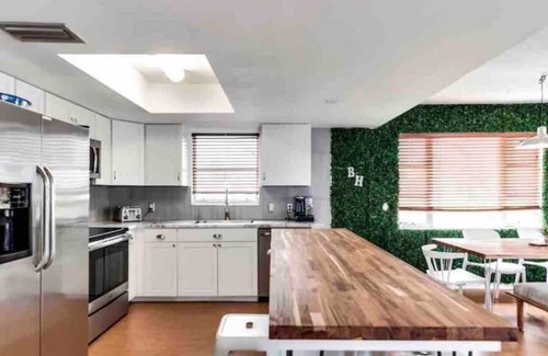 Rocky Point House | Manatee Pocket! Whole House & Backyard to Yourself