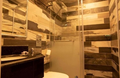 Sari Street Hotel | Manazeli Al Corniche Hotel