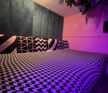 Manchester City Centre Apartment | Manchester's ONLY themed slumber party suite for 8 with makeup room