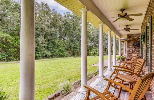 Beulah House | Mandala House, Sleeps 30, Private 9BR, 8000SF w/Pool, Jacuzzi and event space