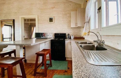 Marracuene House | Mandowa Beach Forest & Cottages - A