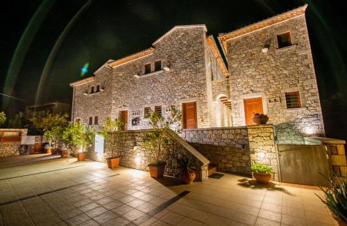 Agios Nikolaos Apartment | MANI HOUSES Selinitsa Art Koloveas