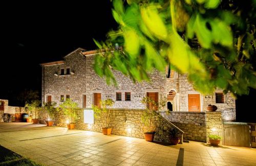 Agios Nikolaos Apartment | MANI HOUSES Selinitsa Art Koloveas