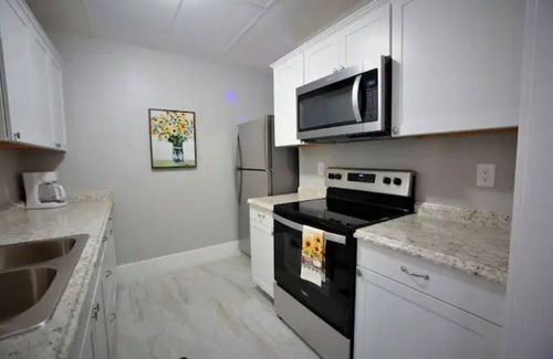 Manitou Springs Apartment | Manitou Apartment 2A