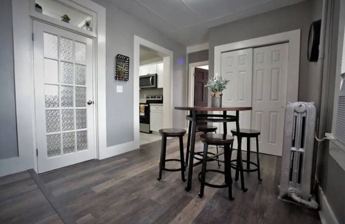 Manitou Springs Apartment | Manitou Apartment 2A