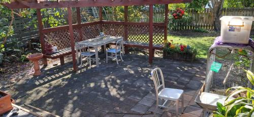Manly House | Manly Beach Guest House NZ