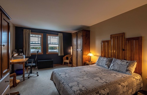 Lac-Megantic Hotel | Manoir D'orsennens