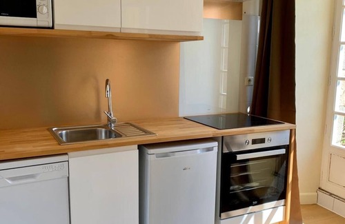 Mont-Dol Apartment | Manoir de la Bégaudière : Gîte Duguay Trouin