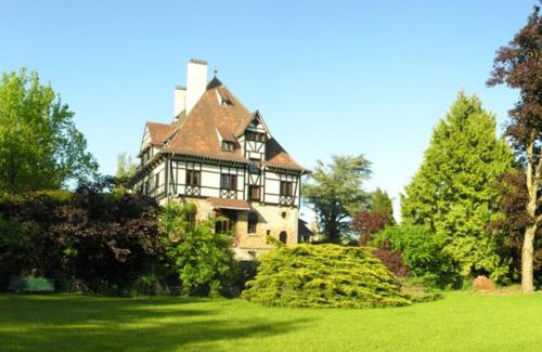 Mouzon Bed & Breakfast | Manoir de La Gravière