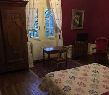 Mouzon Bed & Breakfast | Manoir de La Gravière
