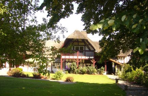 La Neuville Chant d'Oisel Apartment | Manoir de la Vente de Rouville