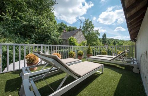 Chenehutte-Treves-Cunault House | Manoir de Montecler - Le Lodge