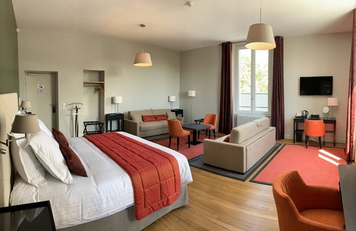 Russy-Bemont Hotel | Manoir de Montigny