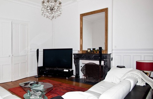 Vitry-le-Francois House | Manoir François 1er la violette