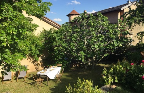 Saint-Haon-le-Chatel House | Manoir in the heart of a charming village