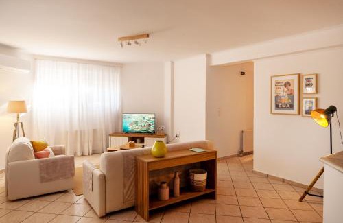 Kropia Apartment | Manolia house near beach