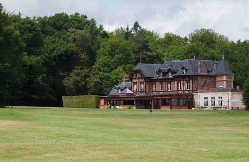 Silly-en-Gouffern House | Manor house in the heart of a vast forest estate