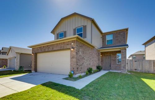 Manor House | Manor Vacation Rental with Yard 17 Mi to Austin!