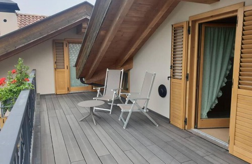 Baselga di Pine Apartment | Mansarda con terrazzo e giardino Altopiano di Piné