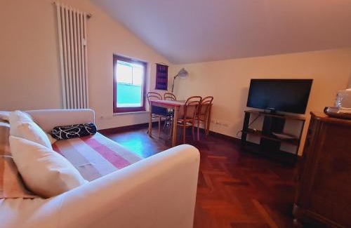 Gavinana Apartment | Mansarda luminosa e confortevole