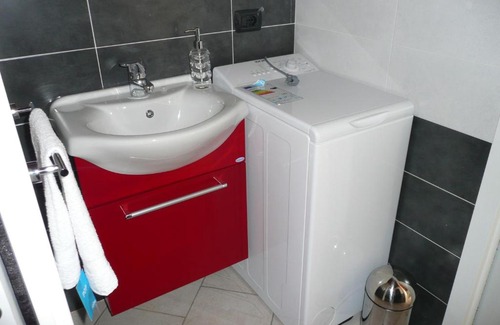 Travedona-Monate Apartment | Mansarda Travedona Monate (VA) per vacanza situata vicinissimo lago Monate e Maggiore Monate