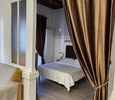 Borgomanero House | Mansarde & Suite Maison 1706 Lago Orta