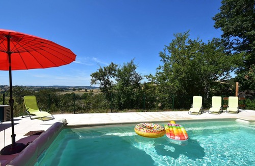 Cuzy Villa | Mansion in Cuzy with Pool and Scenic Views