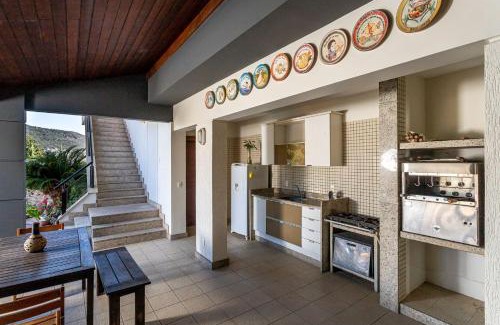 Sao Francisco House | Mansion in Niterói with Pool and Sea View | LD 58