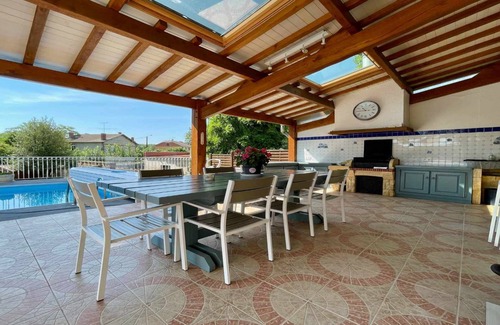 Grandpre House | Mansion in the countryside with swimming pool and gym, 1 hour from Reims!