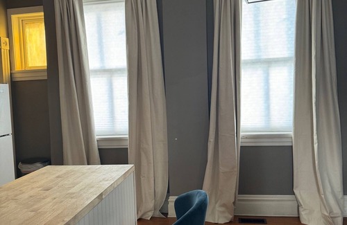 Hermann House | Mansion on market street! Downtown Hermann MO